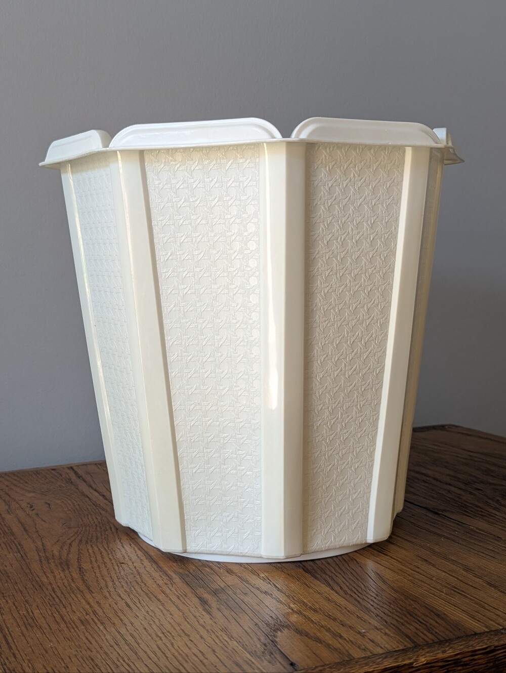 Vintage Rubbermaid Octagon Wastebasket Trash Can - White Basket Weave
